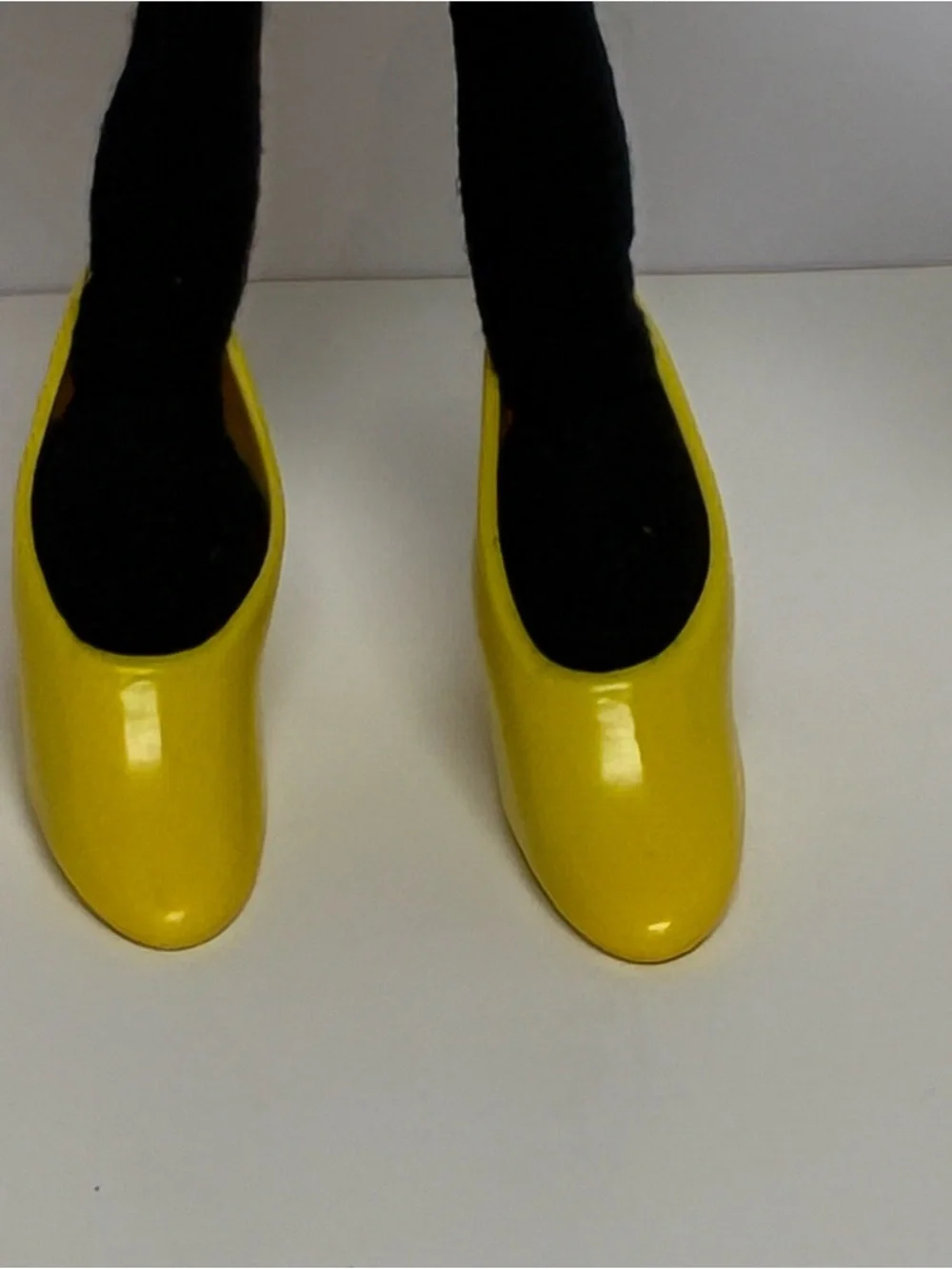 Hardee's Vintage Plush Bendable California Raisins Lady 1988 Applause Heels 6in